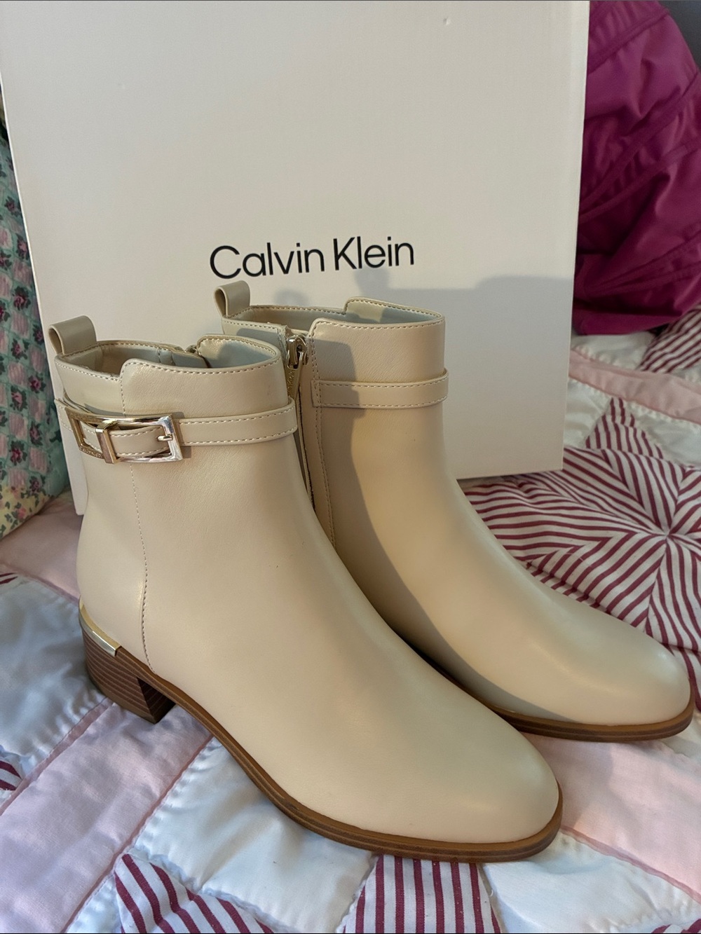 NEW Calvin Klein Women's Cream Ankle Booties with Buckle Trim Sz 6.5